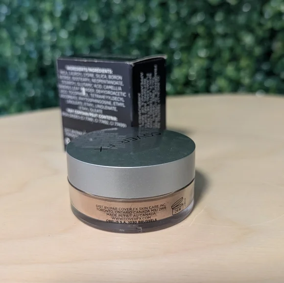 Cover FX Perfect Setting Powder, Deep Translucent, 4g - Picture 3 of 4
